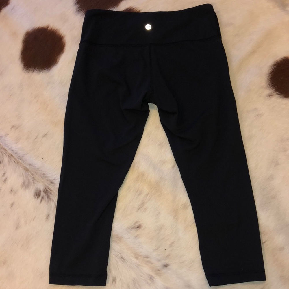 Lululemon Mid Calf Length Leggings - 6